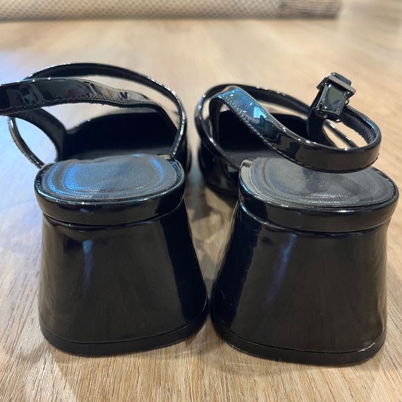 Zara Black Faux Patent Slingback Heels - Picture 4 of 5